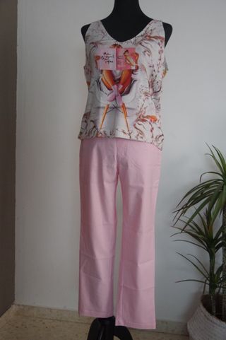 Conjunto jegging / pantalón y camiseta