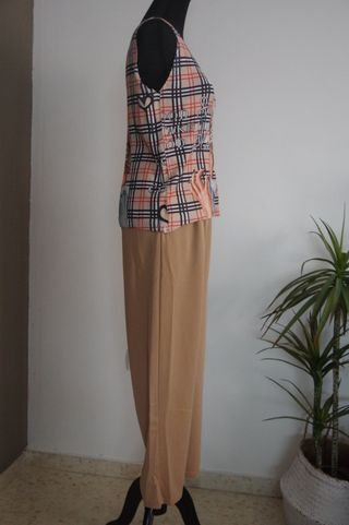 Conjunto pantalón y camiseta de tirantes