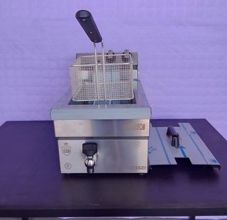 🟪 HT - Freidora 10 Lts con Grifo