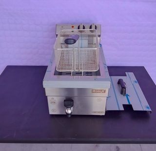 🟪 HT - Freidora 10 Lts con Grifo