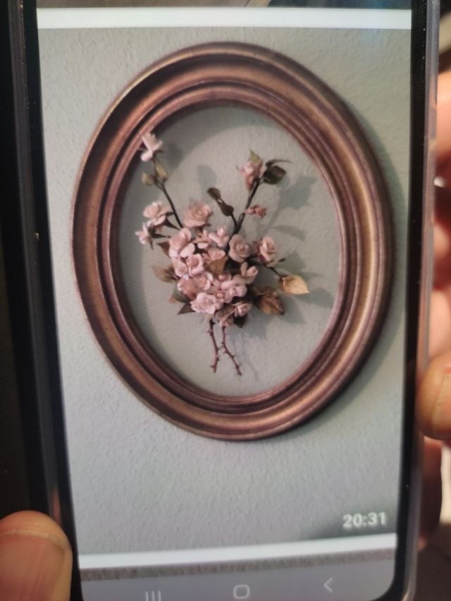 Varios cuadros hechos de miga de pan