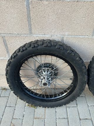 Llantas derbi Senda enduro. 
