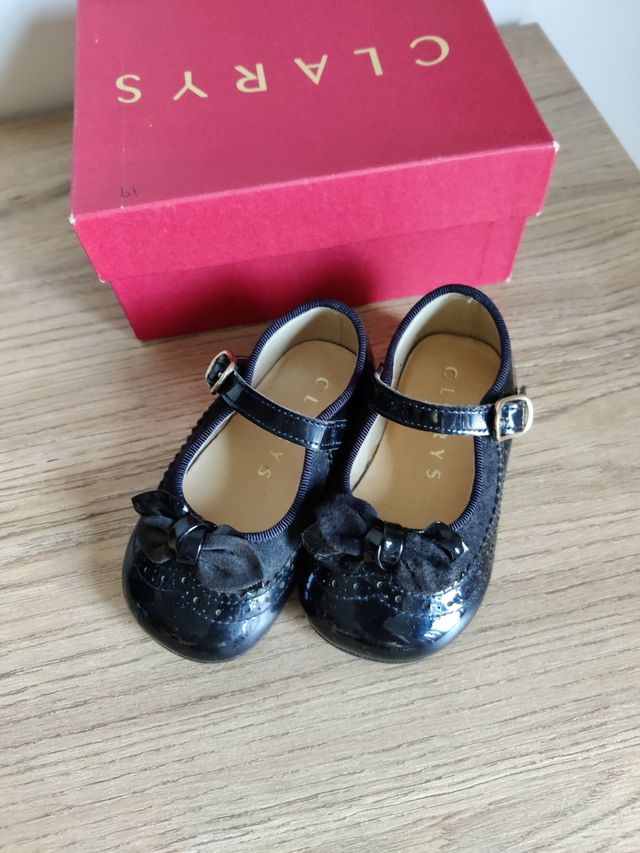 Zapatos 19 Clarys