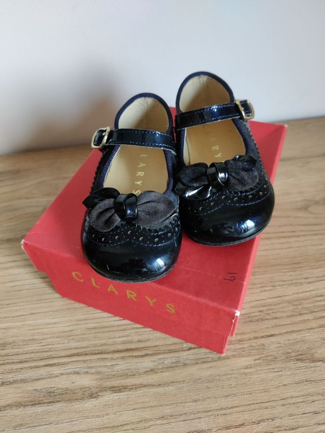 Zapatos 19 Clarys