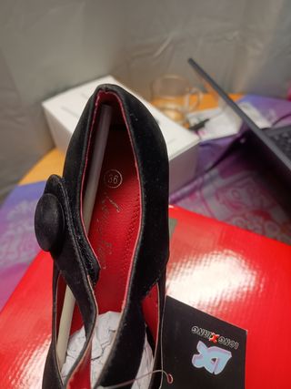 ZAPATOS TACÓN NEGRO PLATAFORMA NUEVA