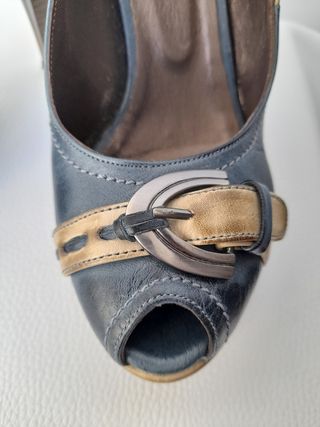 Zapatos de piel. Beige y azul jeans. T37