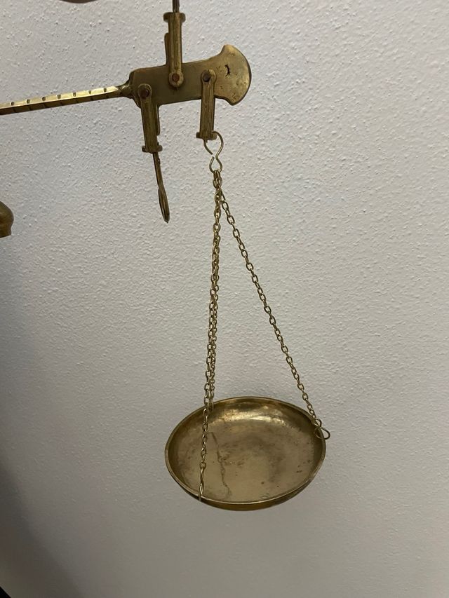 Bilancia stadera vintage in ottone