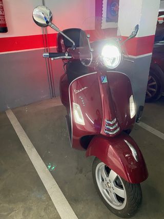 VESPA - GTS 125 TOURING
