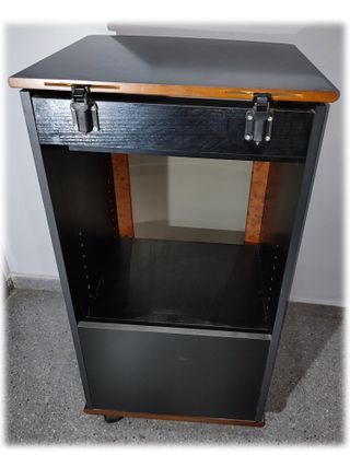 MUEBLE EQUIPO DE MUSICA