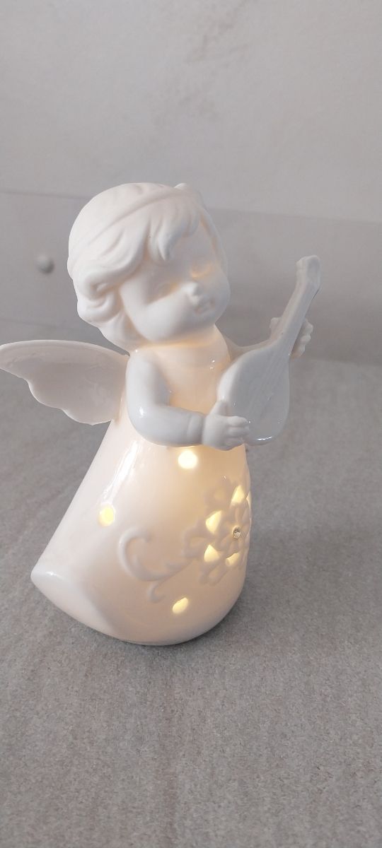 Angioletto in porcellana con led