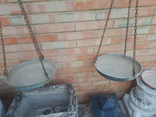 Antigua balanza hierro