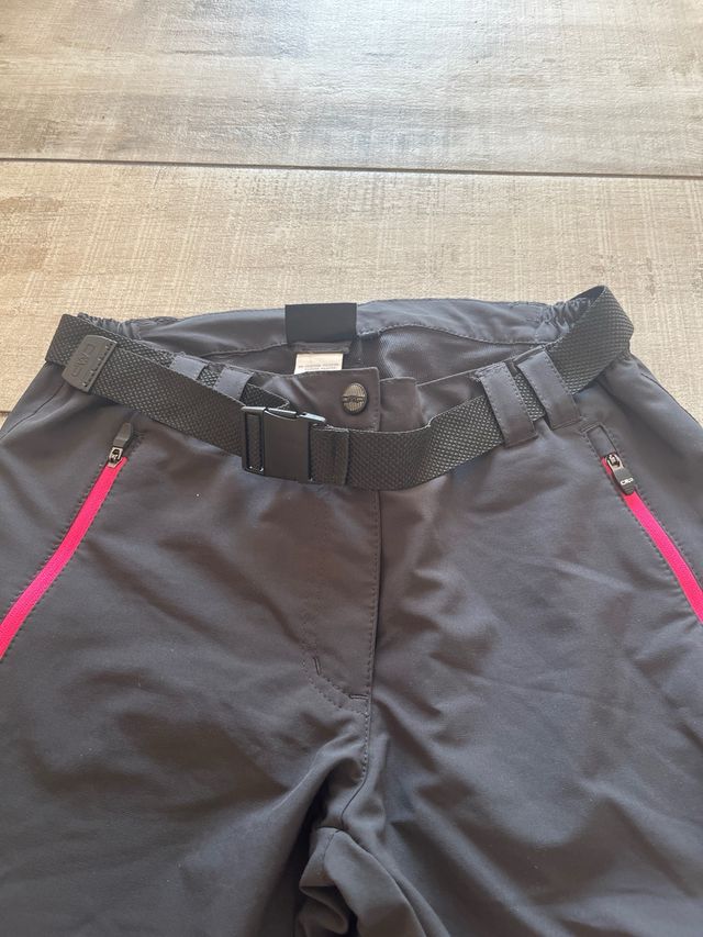 pantaloni da montagna