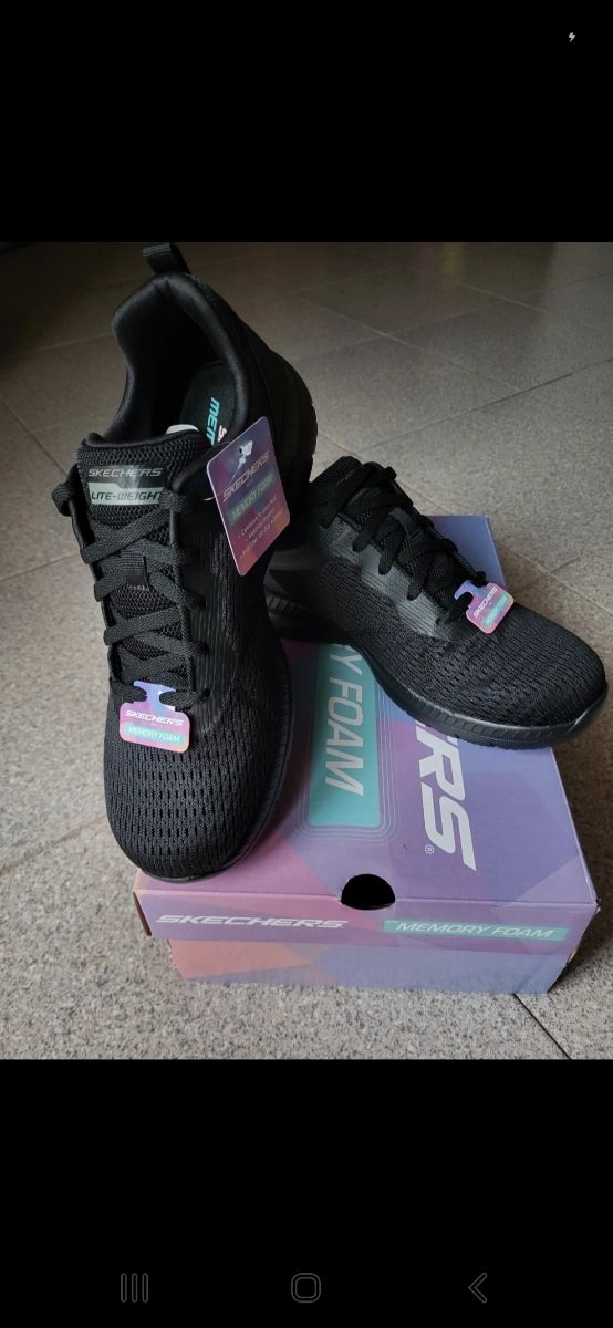 Scarpe Skechers nere n. 39