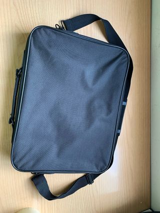 Maletin para ordenador portatlil Trust