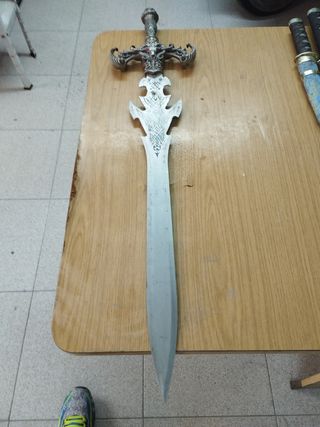 Se vende espada decoracion o coleccion