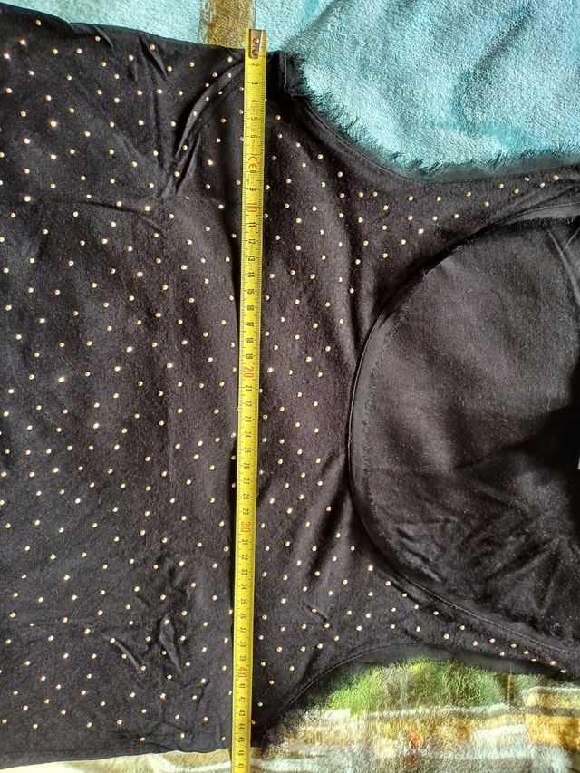 Canottiera nera con glitter