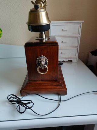 Teléfono vintage madera