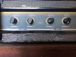 KS PS-4200 Etapa de potencia
