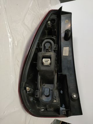 ✅PILOTO TRASERO DERECHO RENAULT SCENIC