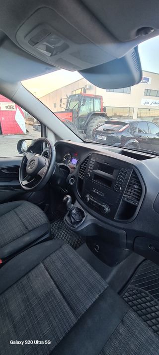 Mercedes-Benz Vito 2017 290 eur/mes.