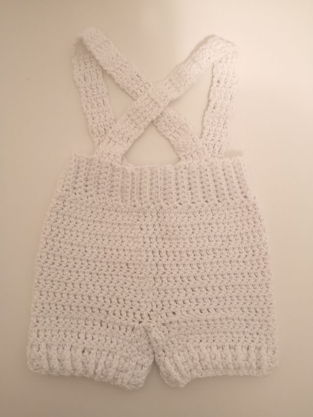 Pantalón con tirantes crochet blanco bebé 