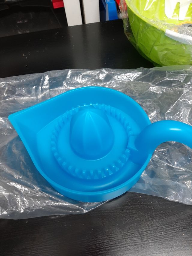 Exprimidor alessi a estrenar 