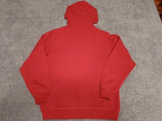 Chaqueta Puma roja con capucha 