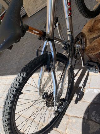 Bicicleta Monty 1020 high tensile tubing.