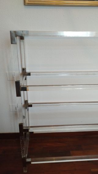 Estantería metacrilato