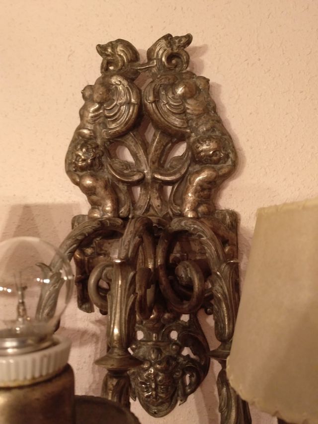 LÁMPARA-APLIQUE PARED DE 3 FOCOS PLATEADA Y ADORNA