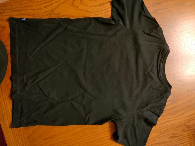 T-shirt nera disegni fluo taglia 12 anni