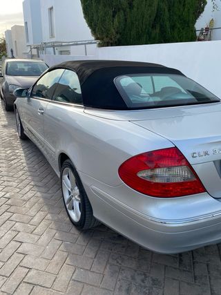 Mercedes-Benz  CLK 2009