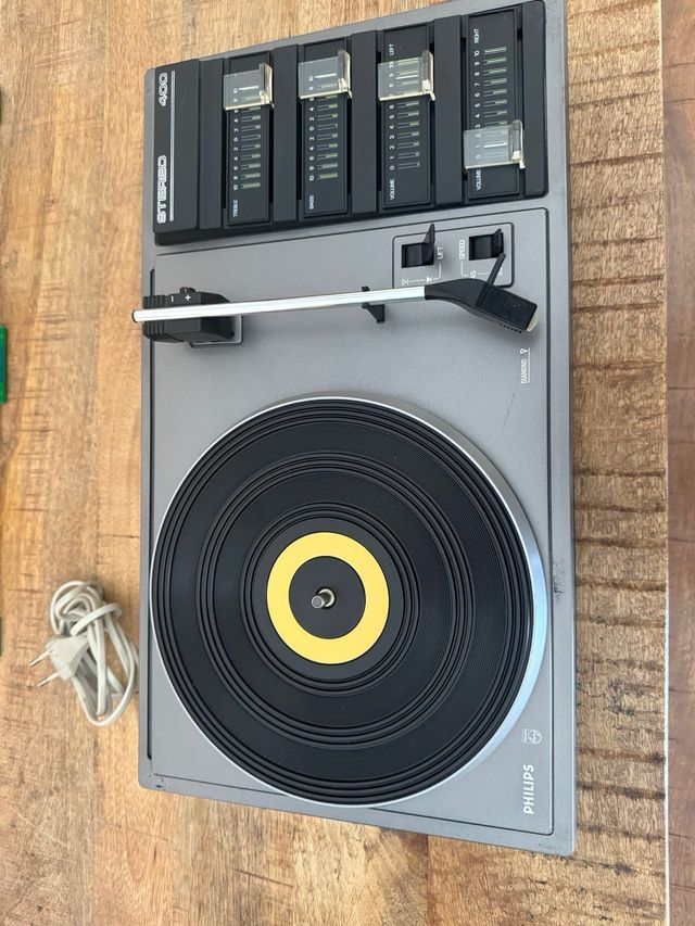 Tocadiscos Philips 22 AF 400/00