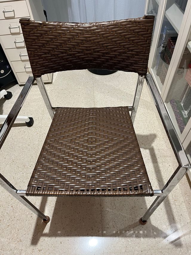 Silla de aluminio con brazos