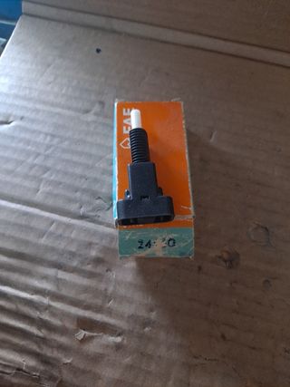 FORD ESCORT,CAPRI,FIESTA int luz freno