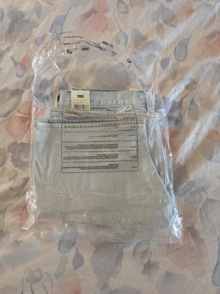 Levis