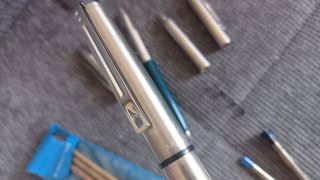 Lote bolígrafos y recambios INOXCROM - PARKER