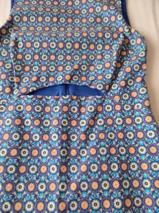 MONO CORTO ESTAMPADO ZARA TRAFALKUC T. 40