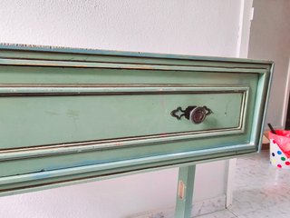 Mueble antiguo verde de madera