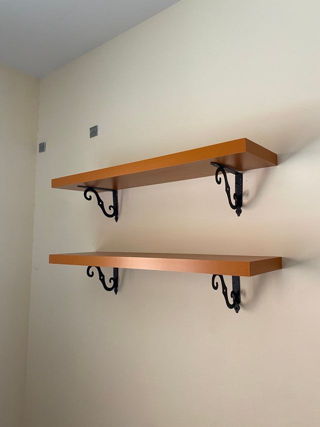 Estantería de madera 