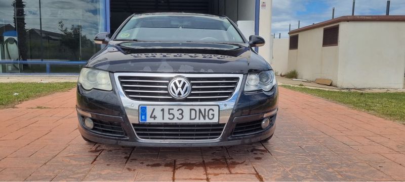 Volkswagen Passat 2005 - foto 1