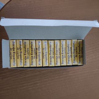 Cajas de barajas de cartas españolas