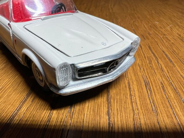 Mercedes 280 SL 1:43 Action Model One