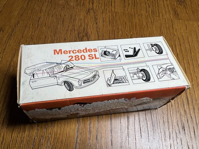 Mercedes 280 SL 1:43 Action Model One