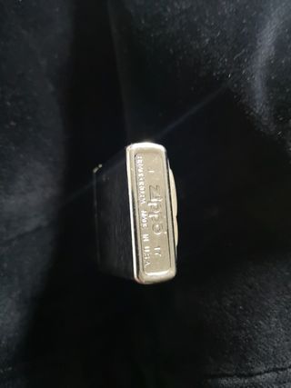ZIPPO CHICA SEXY 