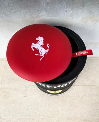 TABURETE FERRARI ESPECTACULAR EDICION LIMITADA