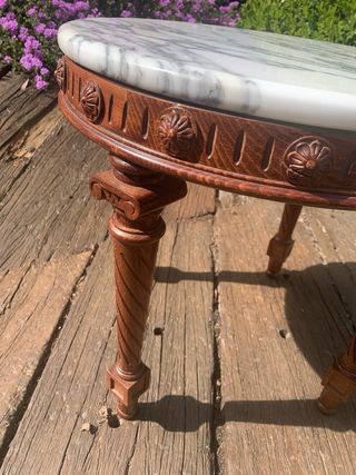 Mesa auxiliar madera y mármol DISPoNIBLE!!