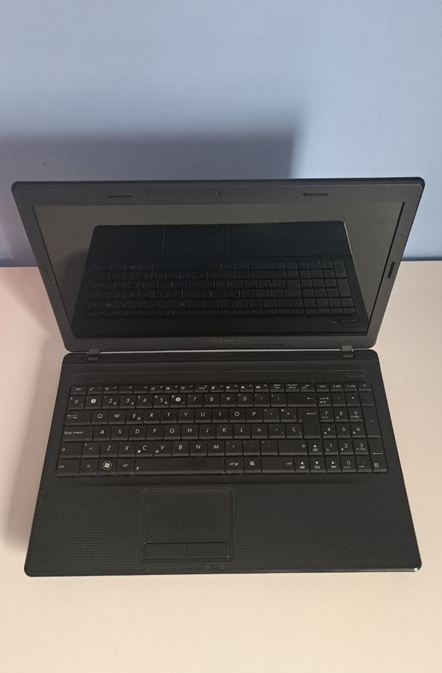 Ordenador portátil Asus X54H