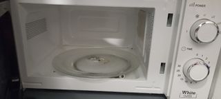 Microondas Orbegozo White class