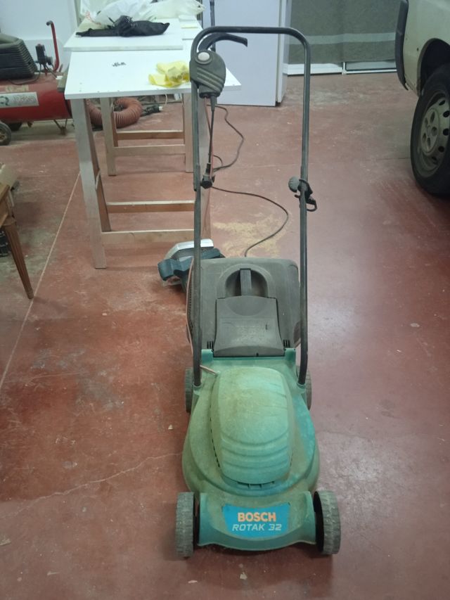 Cortacésped Bosch